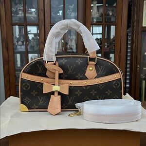 Source Unknown Brown Monogram Crossbody Satchel with Tan Trim!